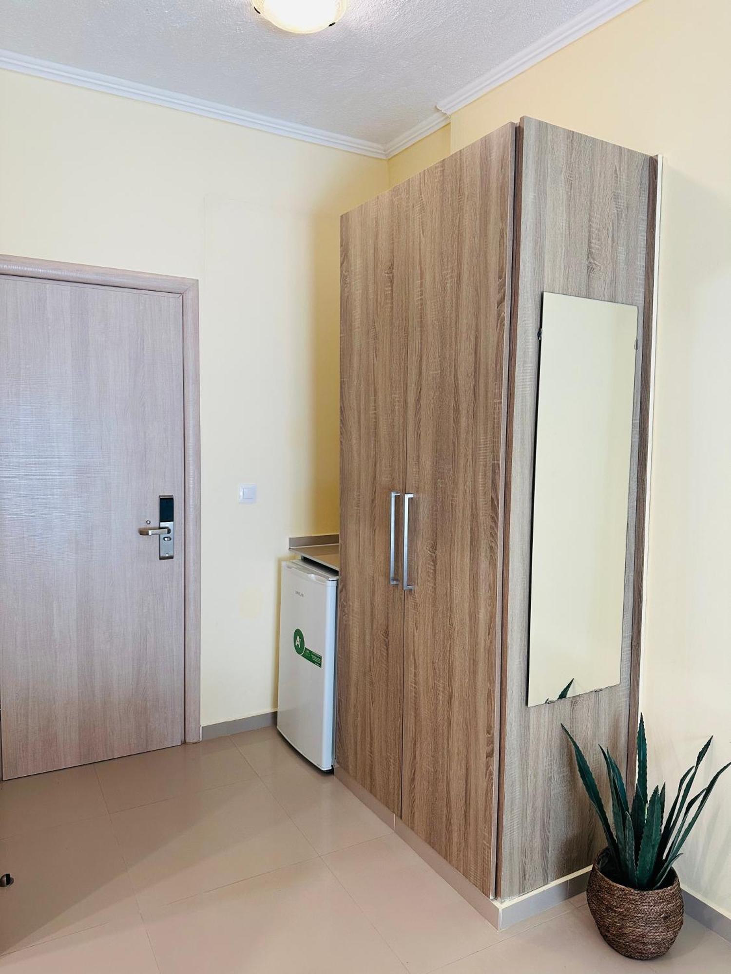 Afrodite Seaside Rooms Kallithea  Екстериор снимка